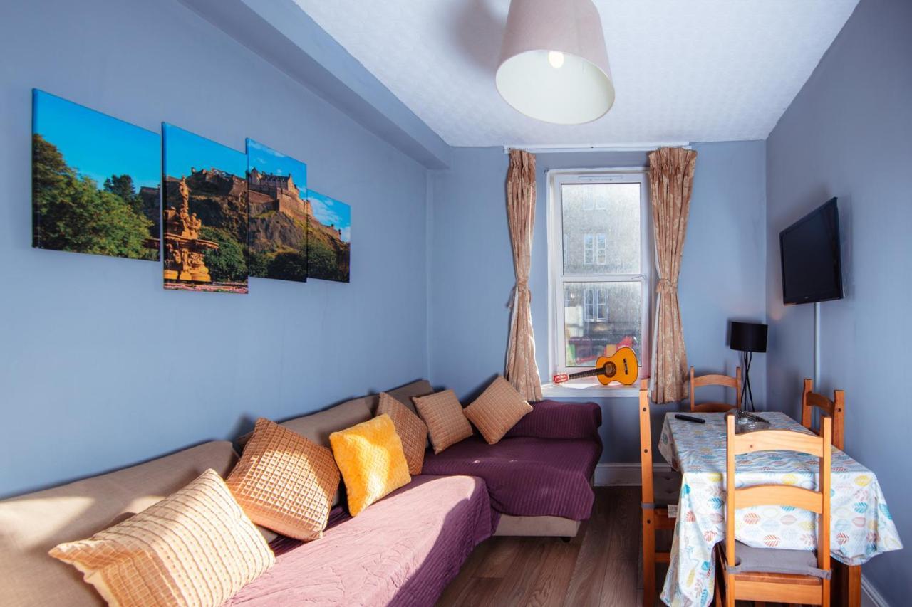 Old Town Apartments By The Castle Edimburgo Exterior foto